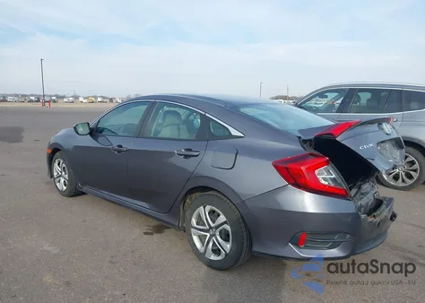 2018 Honda Civic Lx z USA, uszkodzony, nr VIN 19XFC2F54JE017344